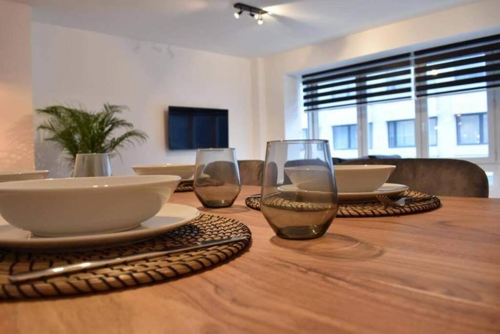 Vernieuwd Appartement Op 200M Van De Zee Остенде Екстер'єр фото