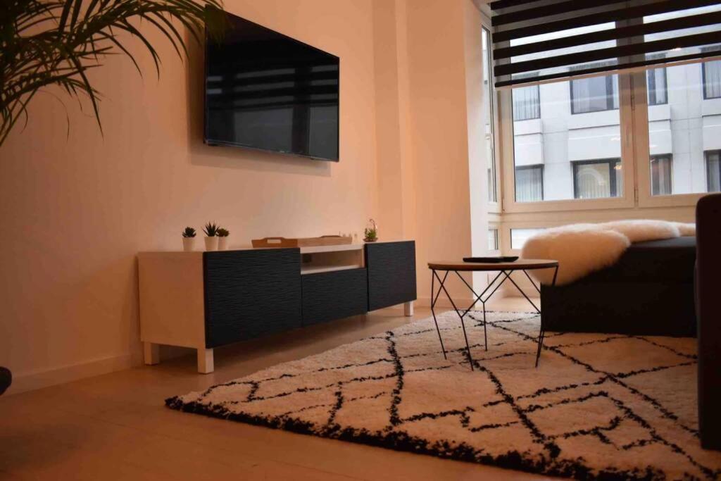 Vernieuwd Appartement Op 200M Van De Zee Остенде Екстер'єр фото