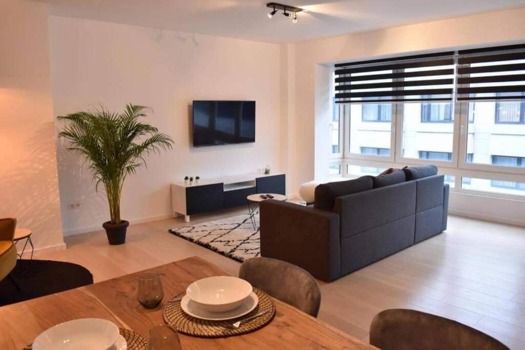 Vernieuwd Appartement Op 200M Van De Zee Остенде Екстер'єр фото